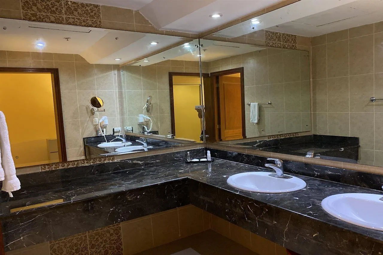 Ramada By Wyndham Princess סנטו דומינגו 3*,  הרפובליקה הדומיניקנית