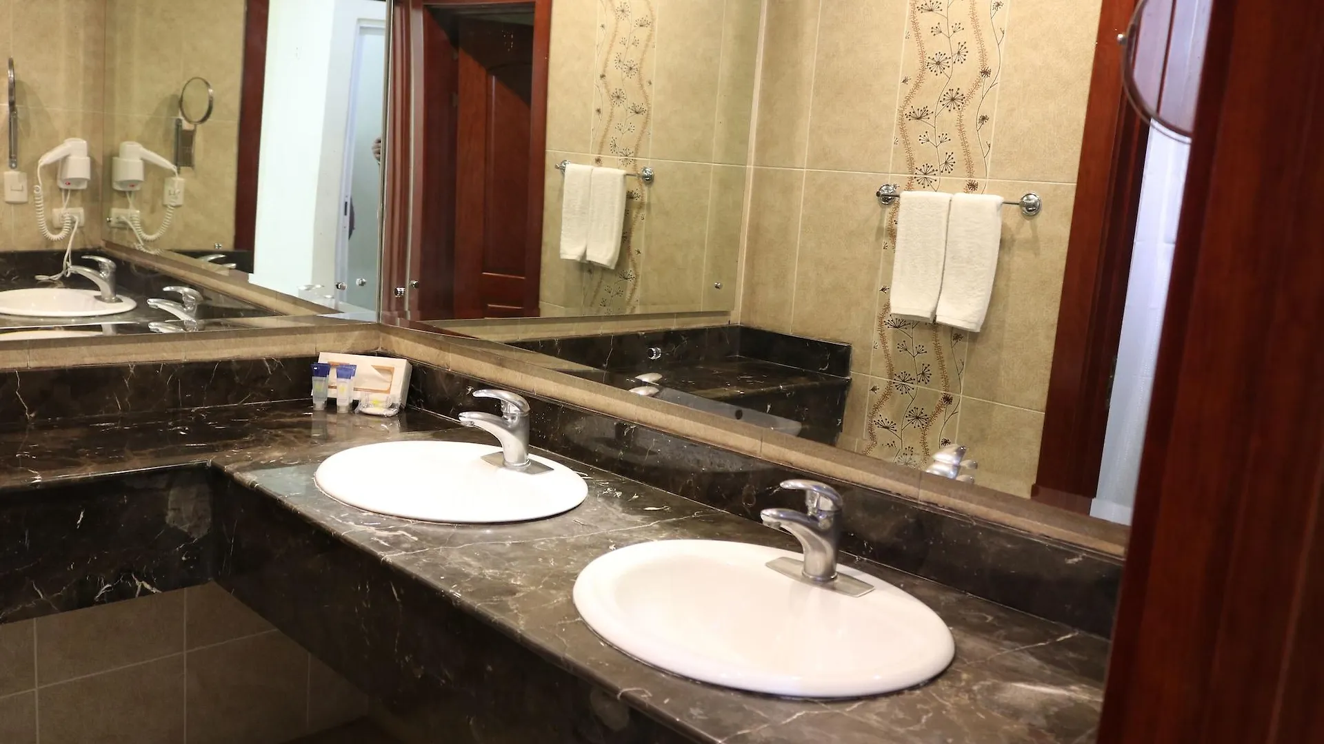 מלון Ramada By Wyndham Princess סנטו דומינגו