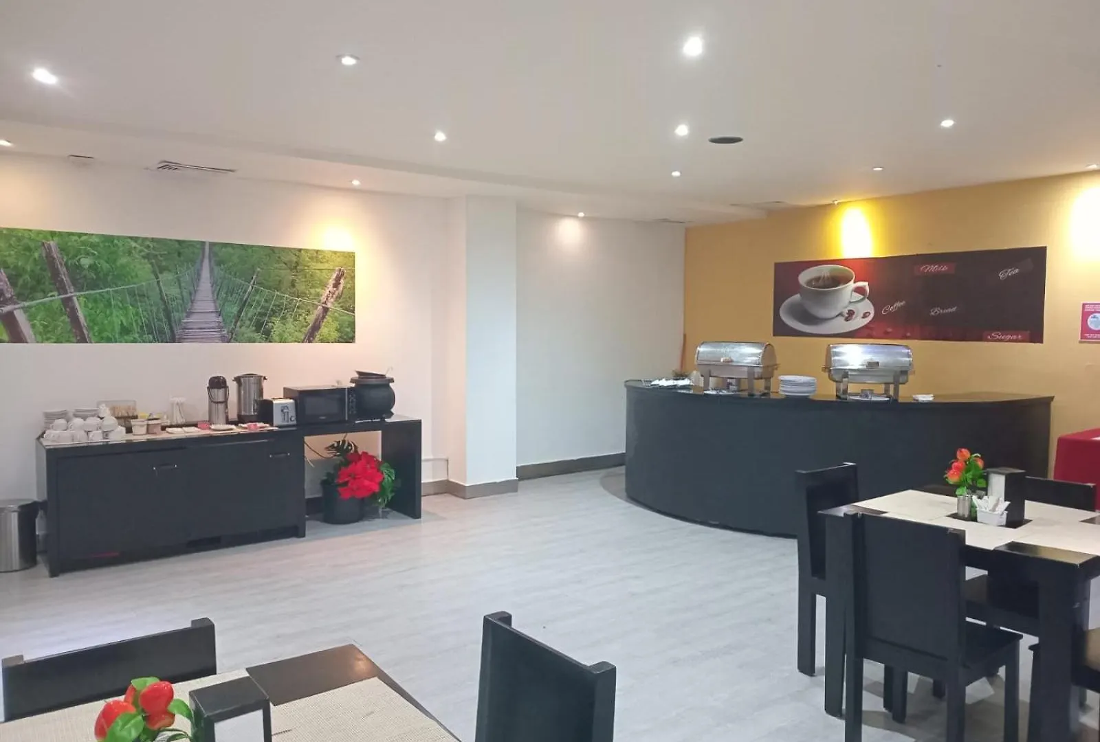 Ramada By Wyndham Princess Santo Domingo Hotel